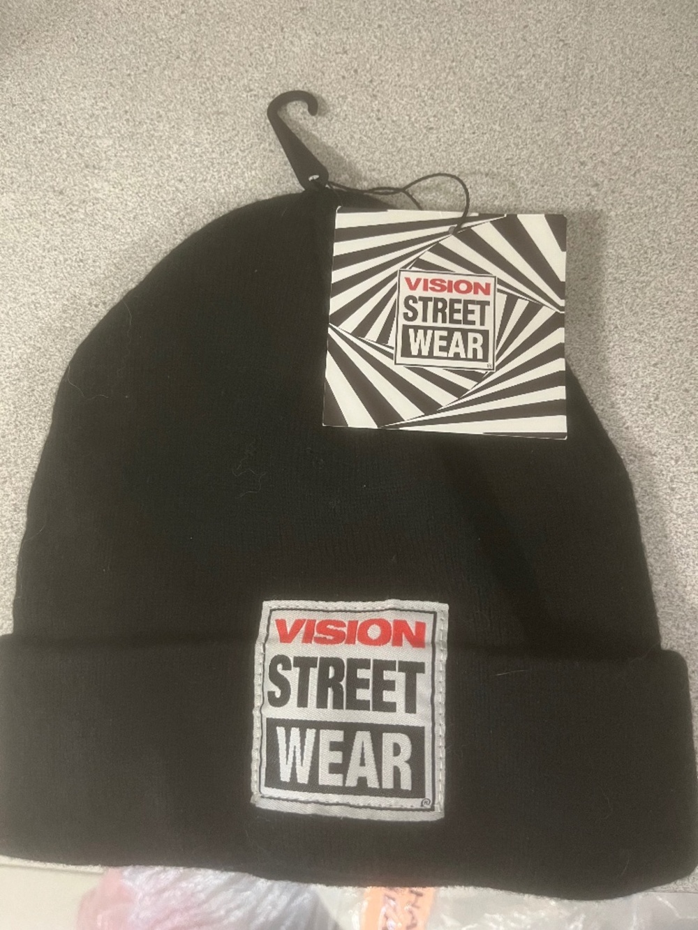 BNWT Vision Streetwear knit hat toque unisex